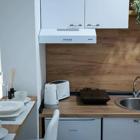Elle Apartment *