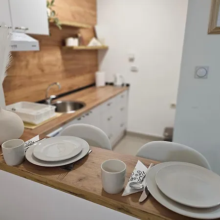 Elle Apartment